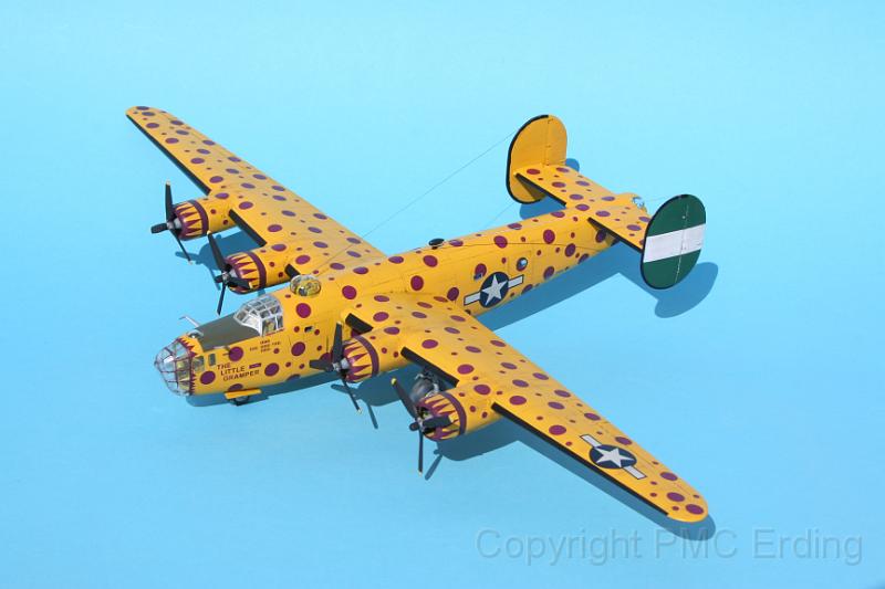 B-24D Hasegawa 1-72 Hellinger Othmar 11.JPG